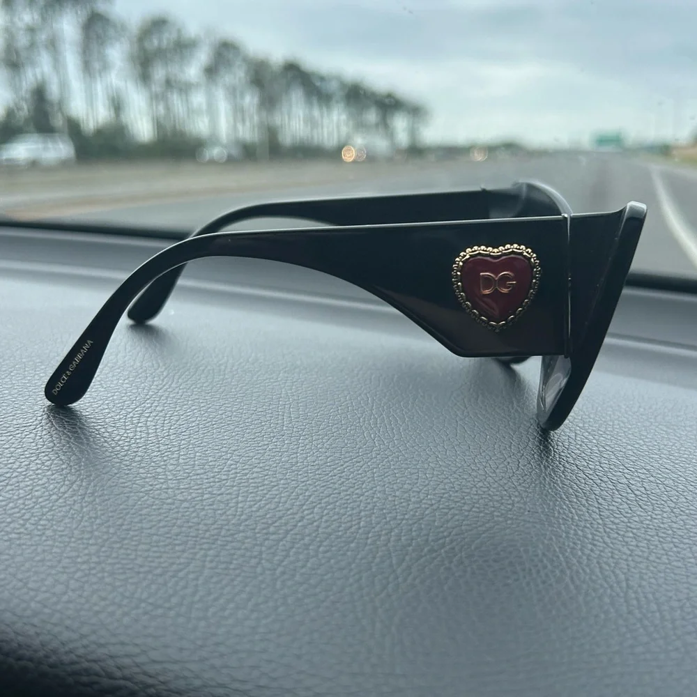 Dolce & Gabbana DG Heart Logo Cats Eye Sunglasses - Picture 9 of 10